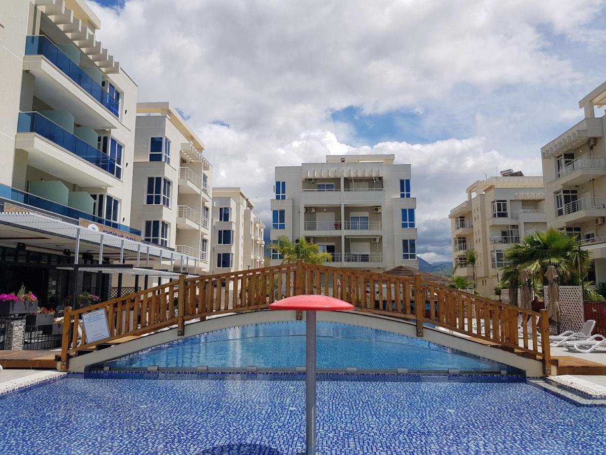 Flori Beach Apartment ราดฮีมือ ภายนอก รูปภาพ