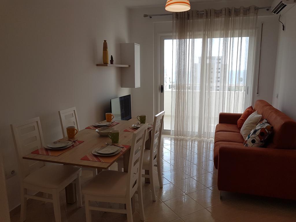 Flori Beach Apartment ราดฮีมือ ภายนอก รูปภาพ